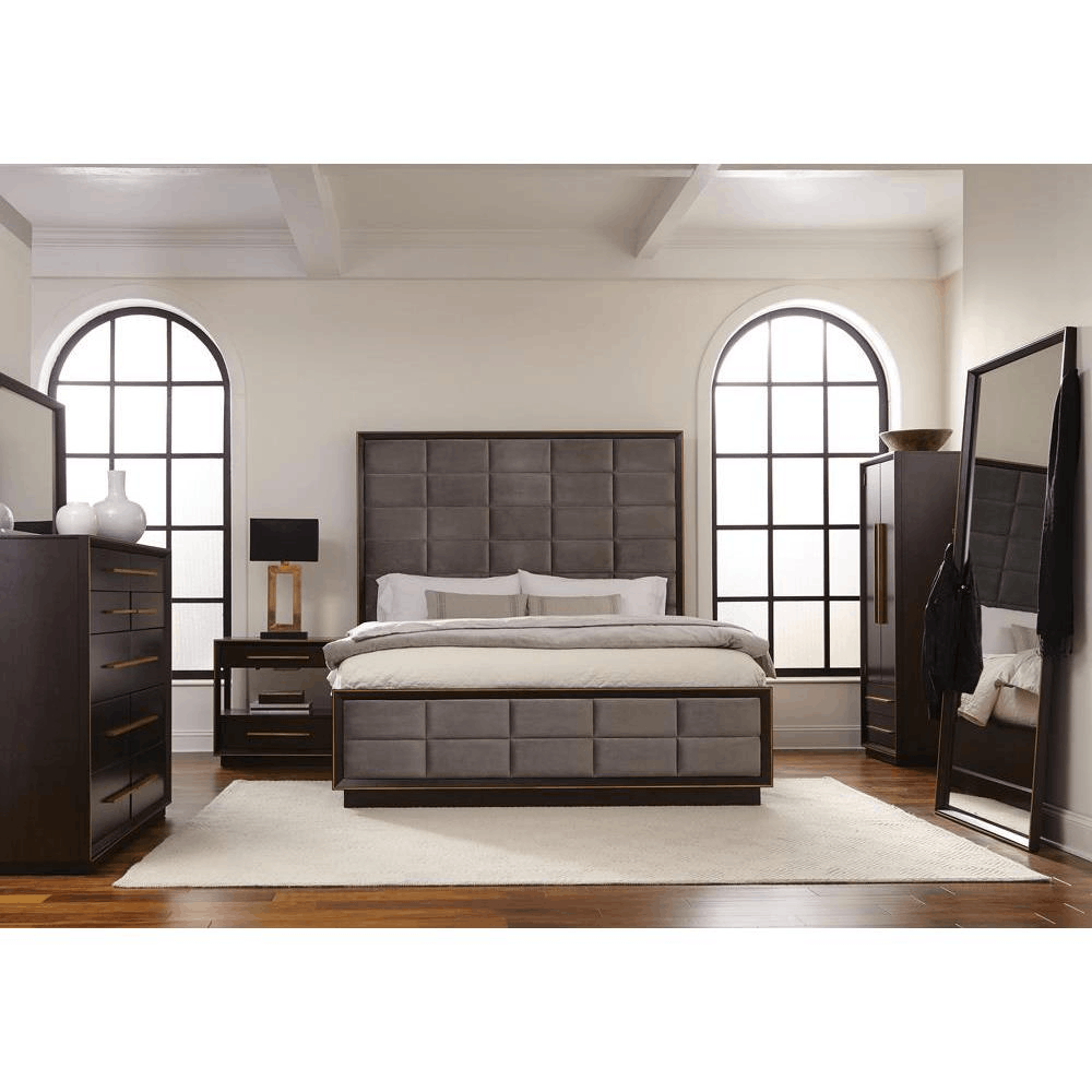 Grey and smoked peppercorn Durango 5-piece California King Panel Bedroom Set with geometric details and modern design.