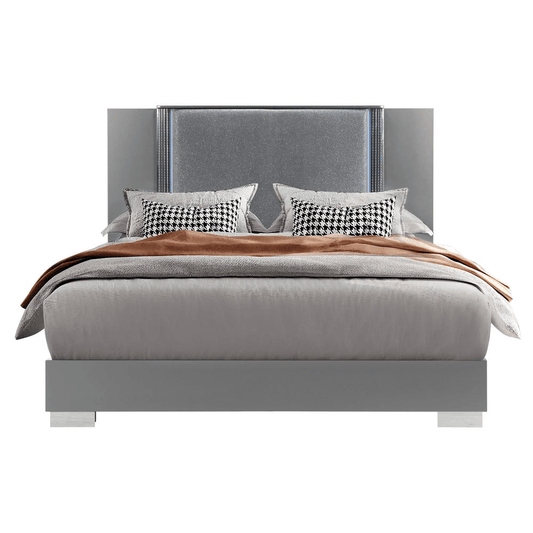 Ylime Smooth Silver King Bed Group 