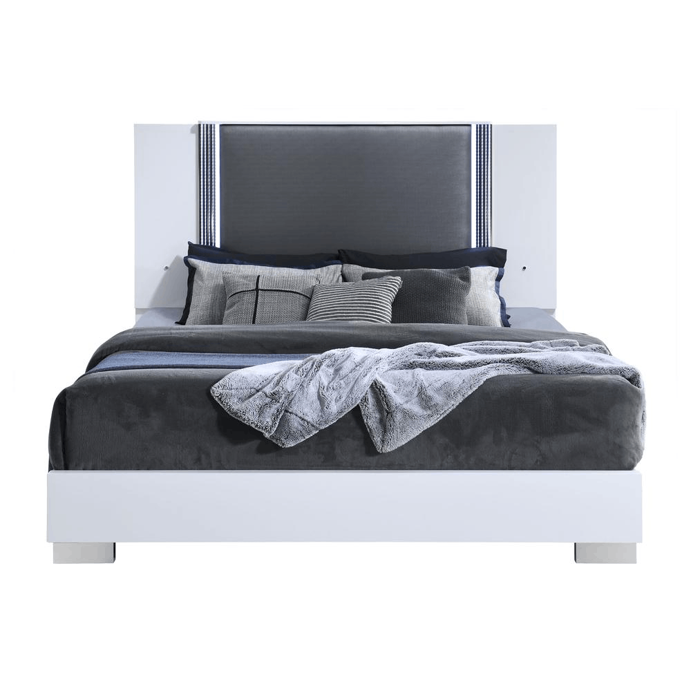 Ylime Smooth White King Bed Group 